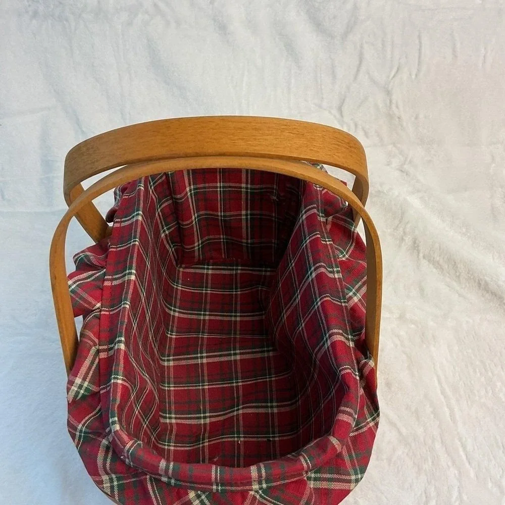 1992 Longaberger Season's Greetings Basket Christmas Plaid Liner Holiday Decor